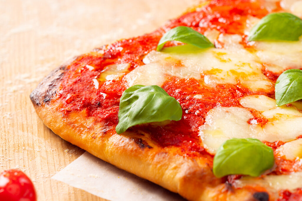 Pizza in teglia fatta in casa
