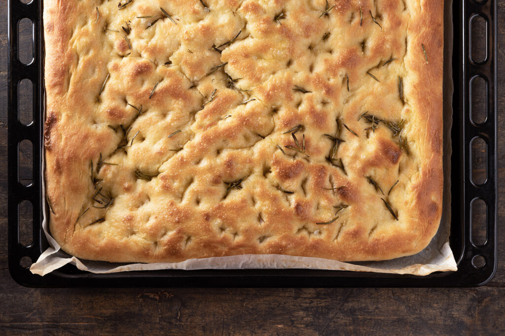 Focaccia al rosmarino fatta in casa